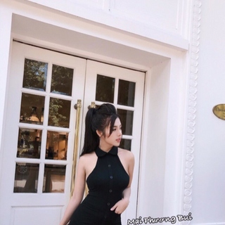 Đầm body yếm cổ sơmi MPB