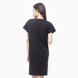 Đầm thun nữ oversize thoải mái họa tiết chữ cá tính