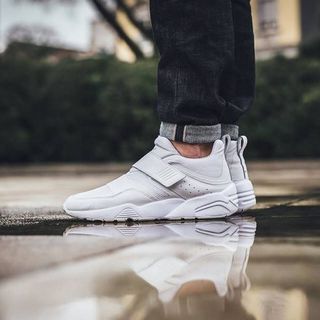 replica