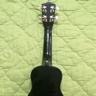Đàn ukulele giá rẻ