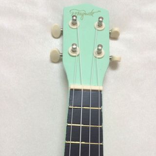Đàn ukulele giá rẻ