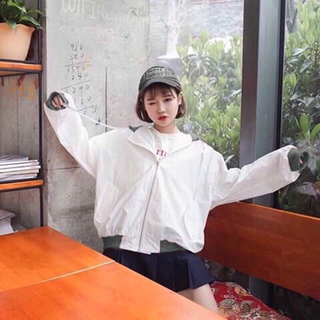 Áo khoác dù champion