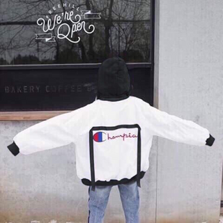 Áo khoác dù champion