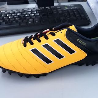 Giày thể thao đá banh nam-nữ