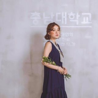 đầm xanh nơ cổ