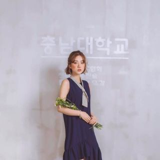 đầm xanh nơ cổ