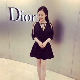 JUM TRỄ VAI