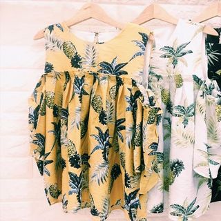 trễ vai họa tiết dứa