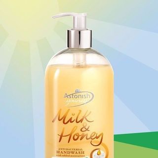 Nước lau sàn gỗ tinh chất hoa nhài và dâu dại
