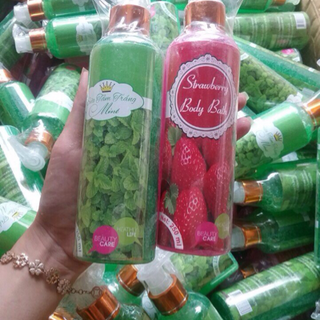 sữa tắm trắng dâu trắng cực nhanh