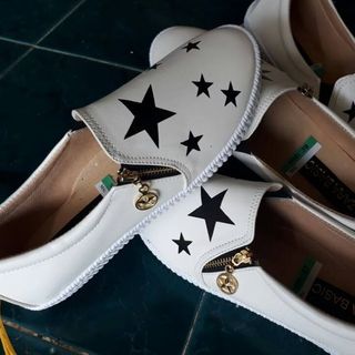 Giày Nữ - giá sỉ​ giá tốt