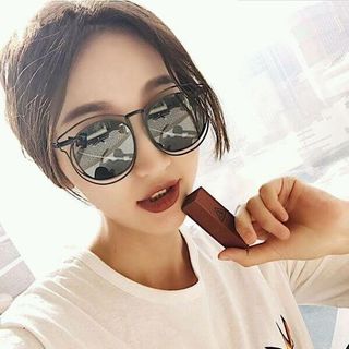 mắt kính mới về hót nha