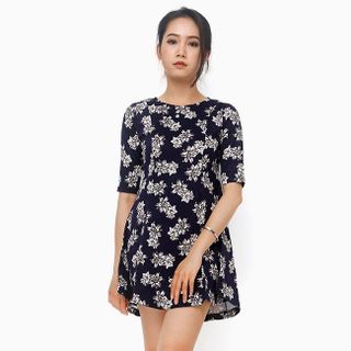 Đầm thời trang họa tiết hoa trẻ trung