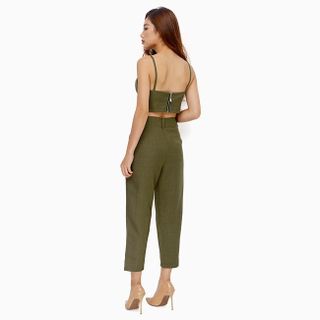 Set áo 2 dây phong cách kèm quần tôn dáng