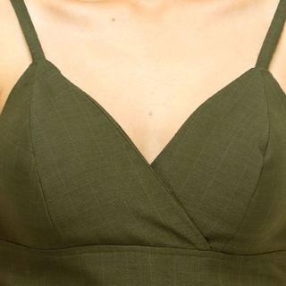 Set áo 2 dây phong cách kèm quần tôn dáng