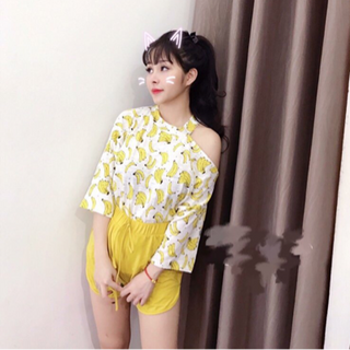 set chuối lệch vai