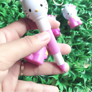 Bút bi móc treo Kitty