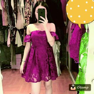 đầm ren trễ vai