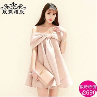 Đầm Suông Rớt Vai Thời Trang
