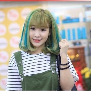 Bình xịt tóc màu