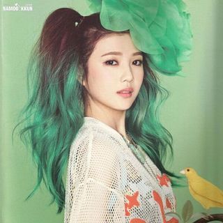 Bình xịt tóc màu
