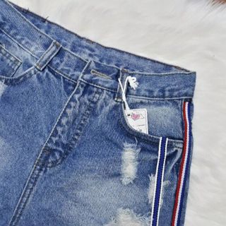quân short yean nử mang cực kỳ thích luôn nnhe