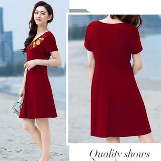 Đầm đỏ thêu 3D hoa hồng ánh kim có size XXXL