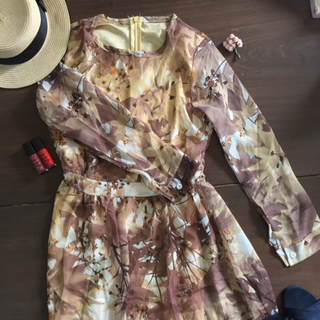 Đầm QC
