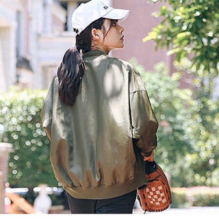 Dù khoen bomber nữ