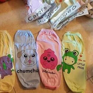 quần chục cho bé