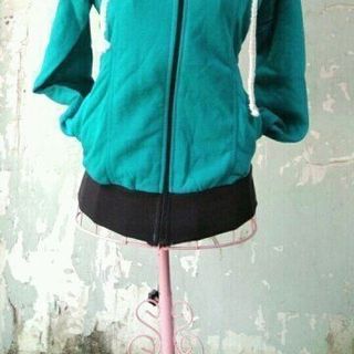 áo khoác nỉ ngoai