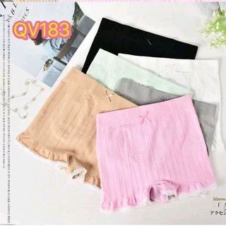 Quần đùi mặc váy chân ren