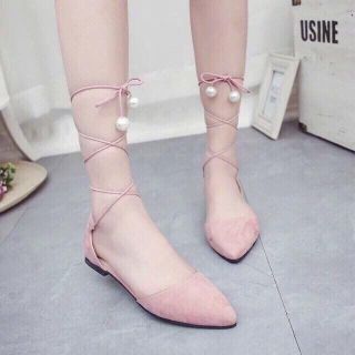 Búp bê dây ngọc