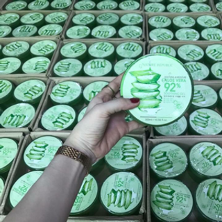 gel dưỡng ẩm lô hội