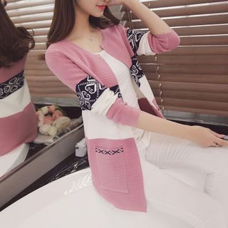 Áo len from dài chèn họa tiết nổi bật