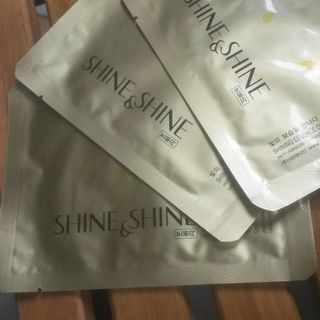 Mặt Nạ Hồng Sâm ShineShine