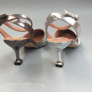 Giày kiểu dáng Hàn Quốc GVD-002