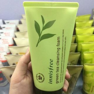 Sữa rửa mặt tinh chất trà xanh