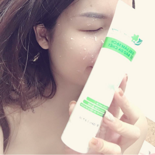 GEL TẨY DA CHẾT LINH HƯƠNG