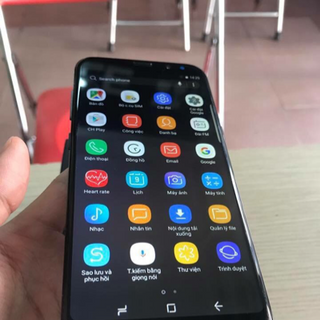 s8 phun mà hình màn hình vô cực