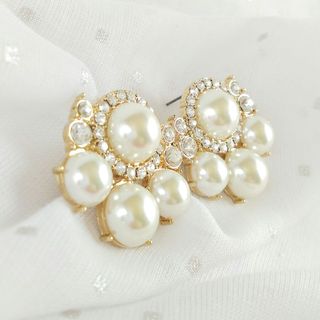 Stella - 45k - Khuyên tai ngọc trai