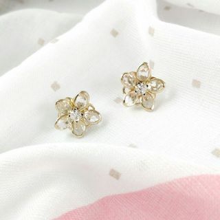 Stella - 25k - Khuyên tai hoa đá