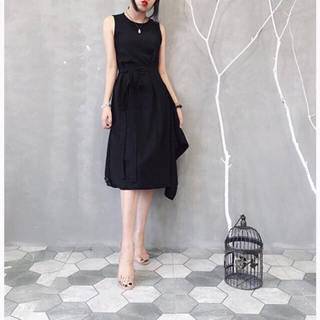 MIDI DRESS