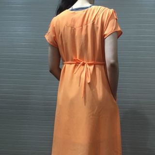 Đầm bầu phối nút xinh xắn