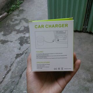 Bộ chia tẩu sạc ô tô