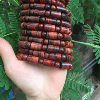 Vòng tay gỗ sưa Komtum