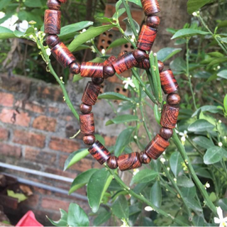 Vòng tay gỗ sưa Komtum