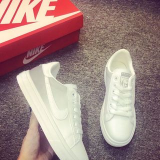 Giày thể thao nữ