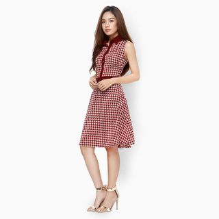 Đầm thời trang cổ petter phối nút phong cách