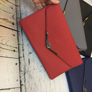 Ví cầm tay Clutch da kim cương sang chảnh